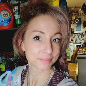 Meet your Posher, Sarajane